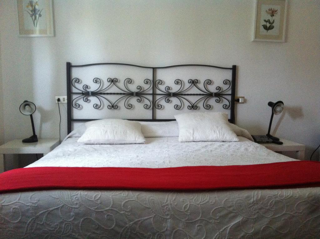 Hotel Pensione Moderna Bonassola Habitación foto